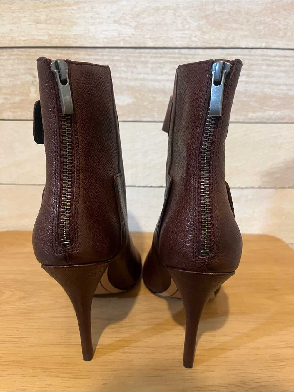 Pour La Victoire Brown Leather Pointed Ankle Booties - Picture 4 of 11